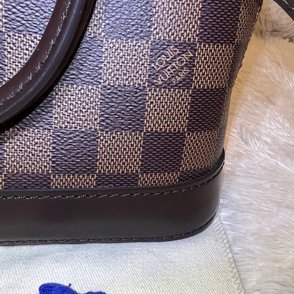 Authentic LOUIS VUITTON Alma BB in Damier Ebene - Picture 2 of 11